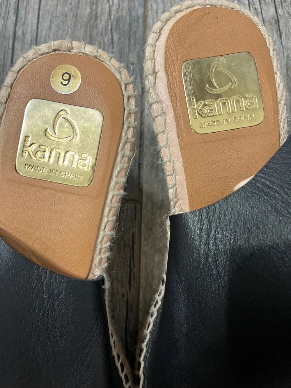 Kanna women’s 9 Made in Spain black leather wedge espadrilles